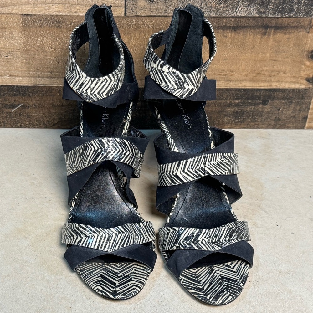 Ck Calvin Klein Women's Suzanne Back Zip 3" Zebra… - image 3